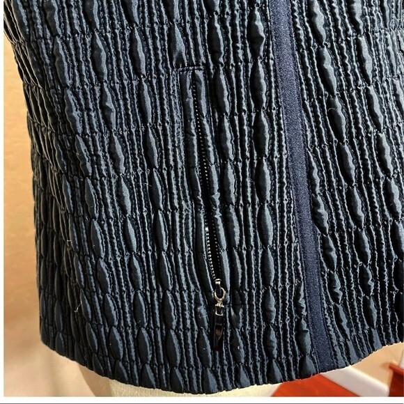 Pendleton Quilted Black Full Zip Light Weight Puffer Vest - Size M - Picture 7 of 8